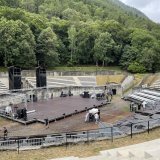 Béjart Ballet à Martigny : les derniers préparatifs à l'amphithéâtre.